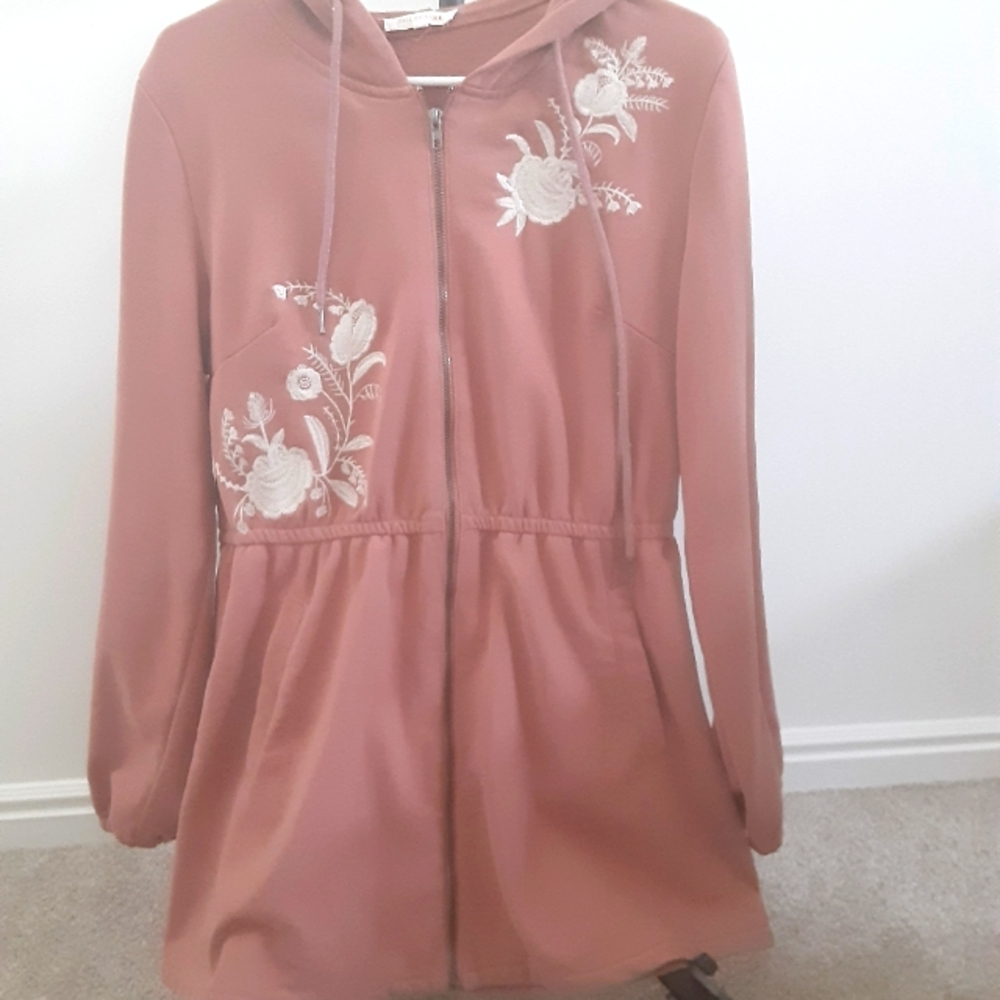 Solitaire Embroidered Jacket Pink w/ White Flowers w/ Hoodie
